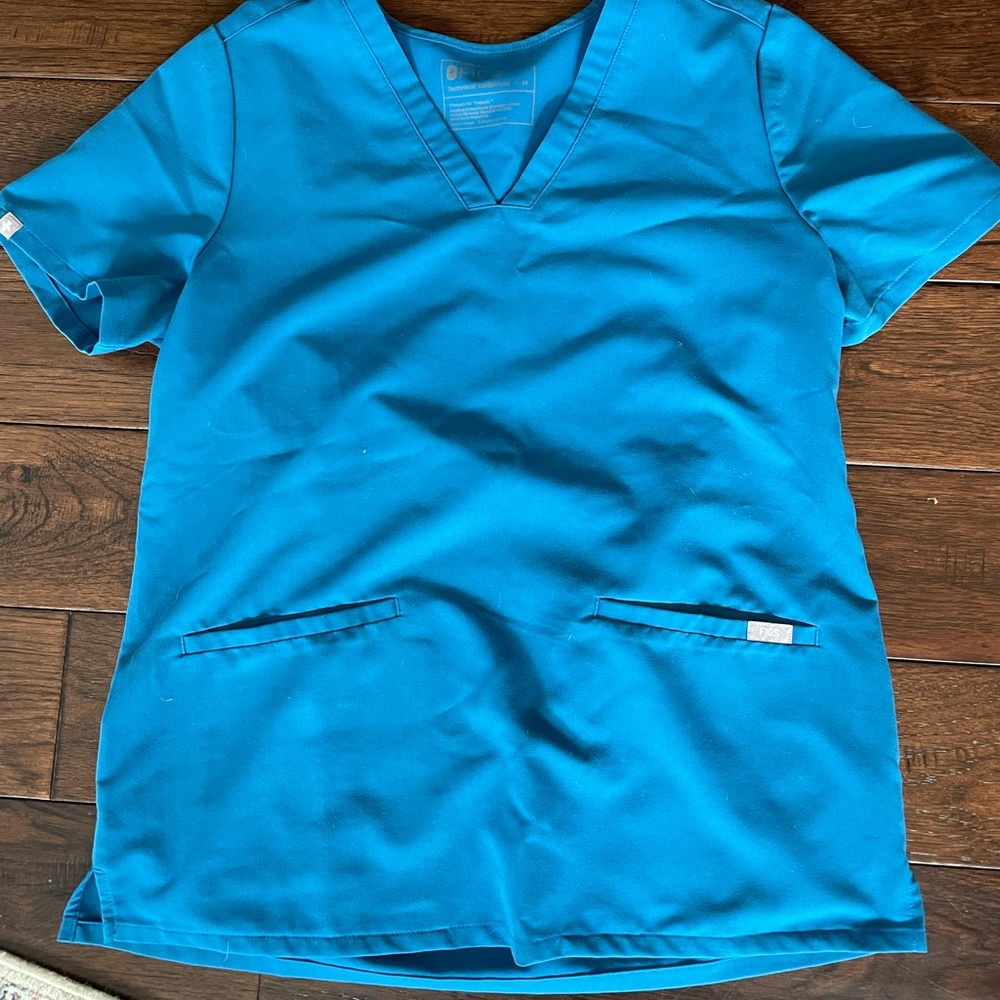 Figs woman’s scrub top